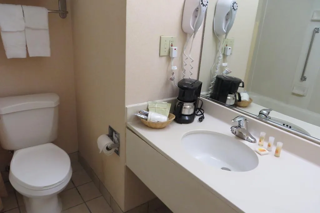 Hotel Days Inn By Wyndham Columbus Airport