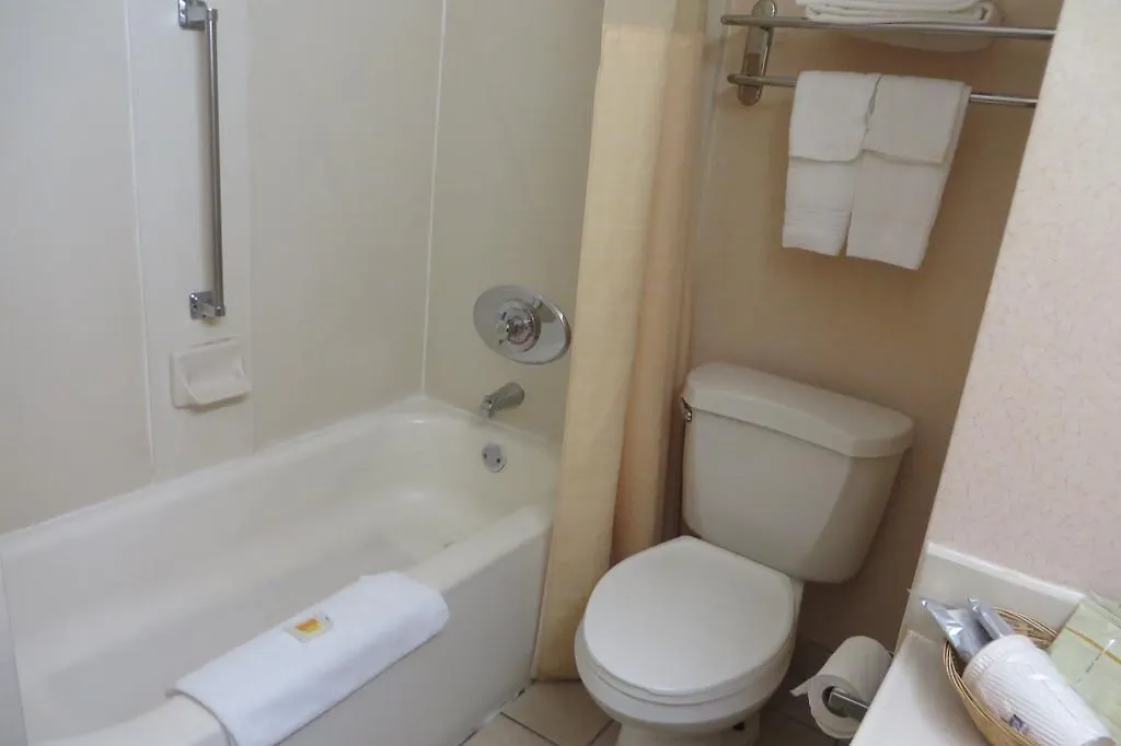 Hotel Days Inn By Wyndham Columbus Airport